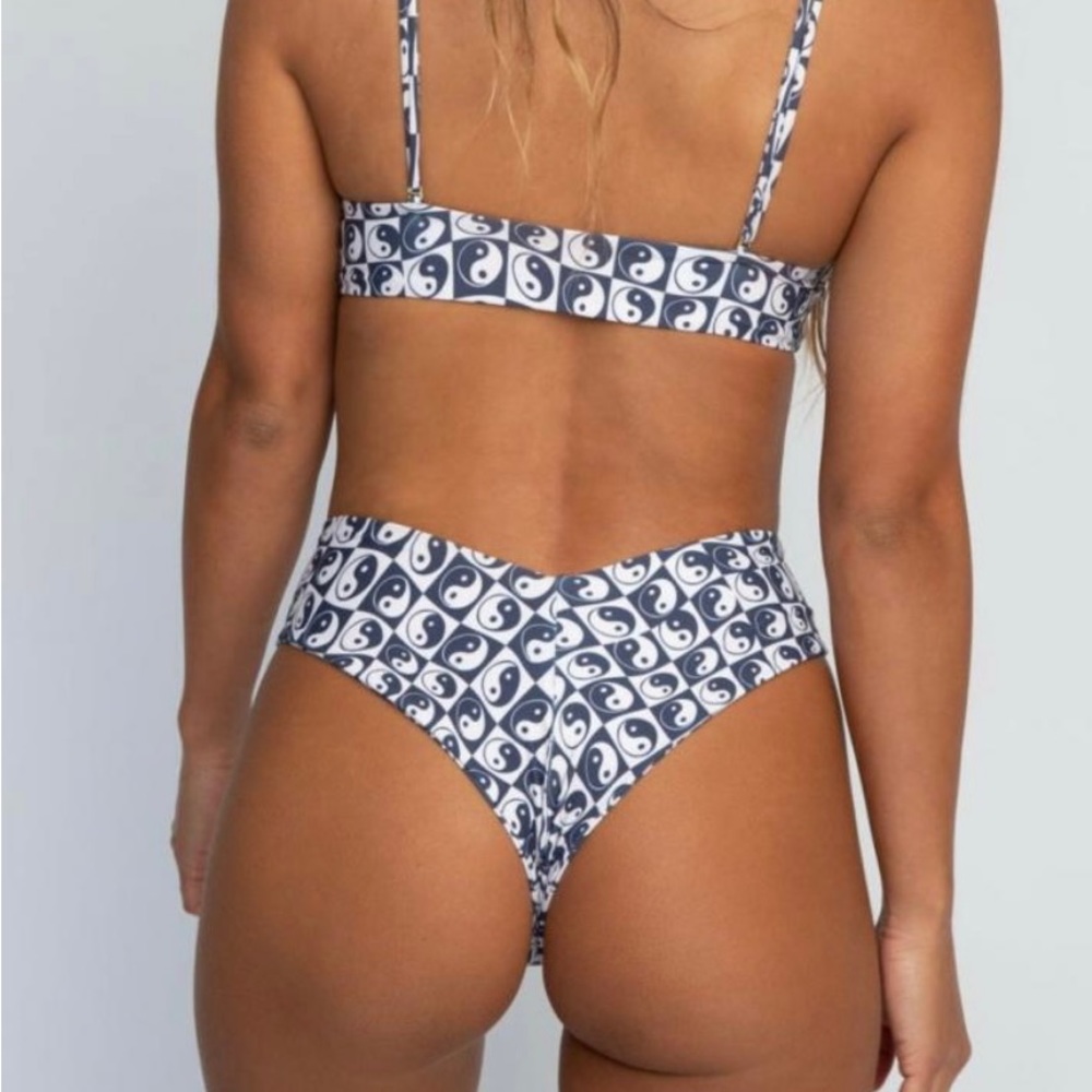 Mandi bottom - Barbados (Skatie)